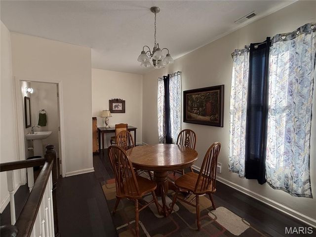 525 Walnut Street, Hannibal, MO 63401