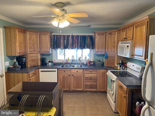 1319 WASHINGTON ST, Huntingdon, PA 16652