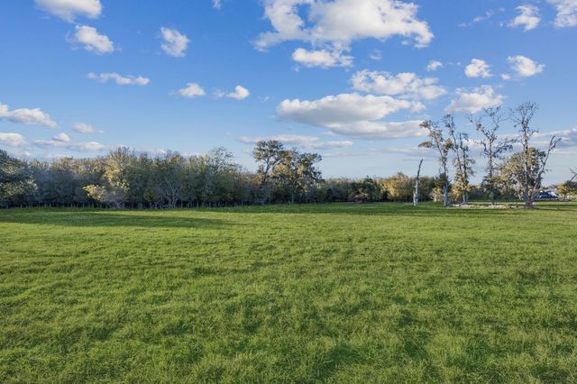 4802 Riverbend Ct, Fulshear, TX 77441