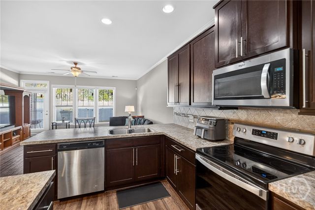 44 Winter Lake Circle, Savannah, GA 31407