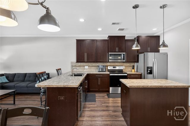 44 Winter Lake Circle, Savannah, GA 31407