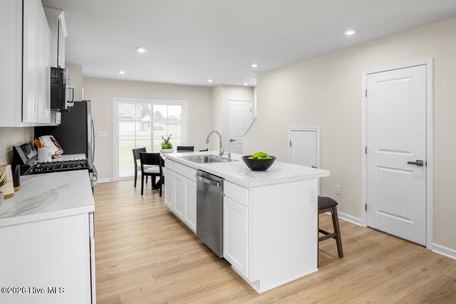 1787 Piney Creek Road, Bolivia, NC 28422