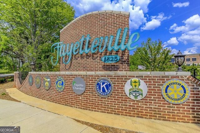 485 Discovery Lake Drive, Fayetteville, GA 30215