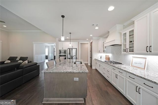 485 Discovery Lake Drive, Fayetteville, GA 30215