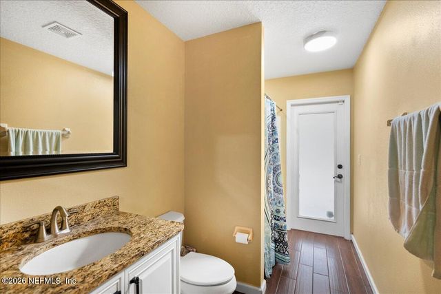 221 THORNLOE Drive, St. Johns, FL 32259