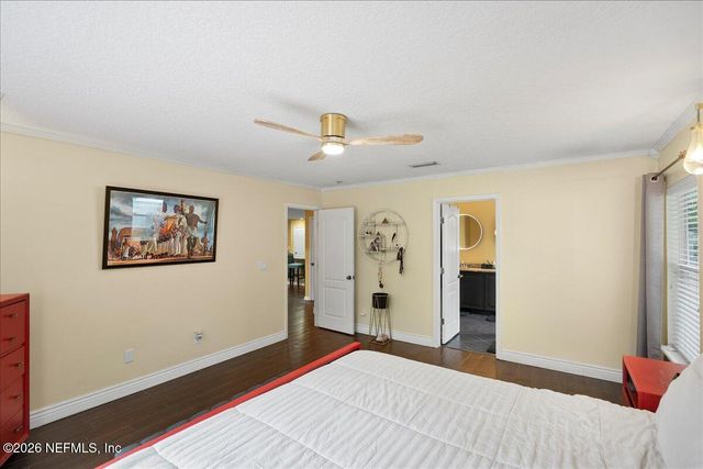 221 THORNLOE Drive, St. Johns, FL 32259