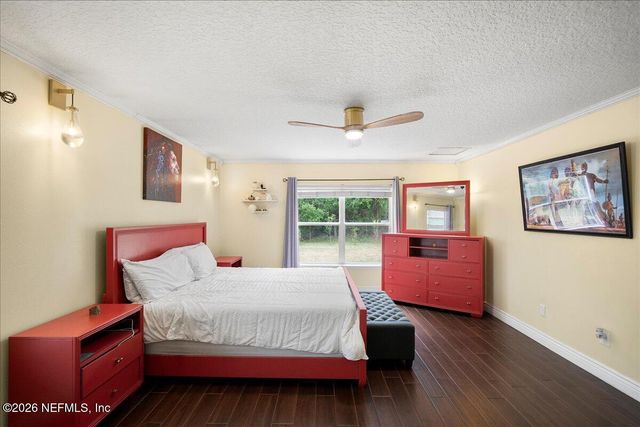 221 THORNLOE Drive, St. Johns, FL 32259