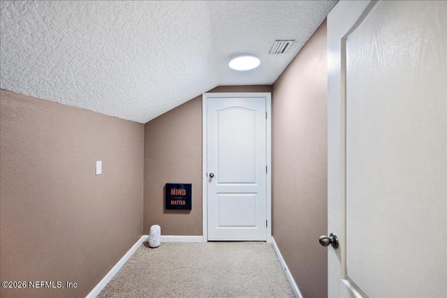 221 THORNLOE Drive, St. Johns, FL 32259