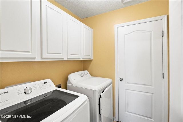 221 THORNLOE Drive, St. Johns, FL 32259