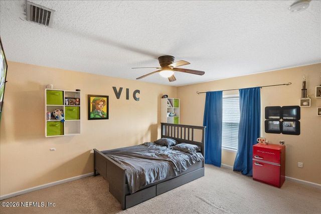 221 THORNLOE Drive, St. Johns, FL 32259