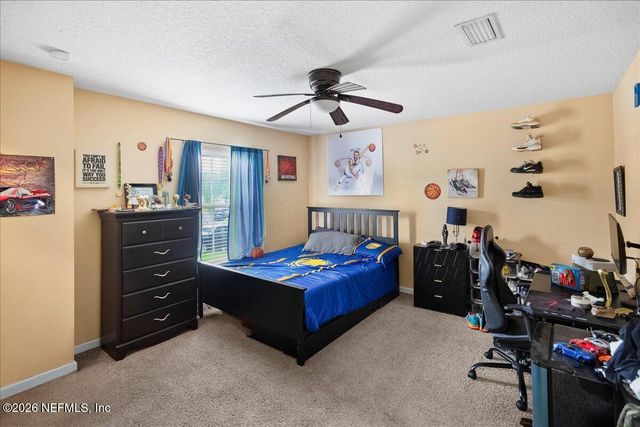 221 THORNLOE Drive, St. Johns, FL 32259