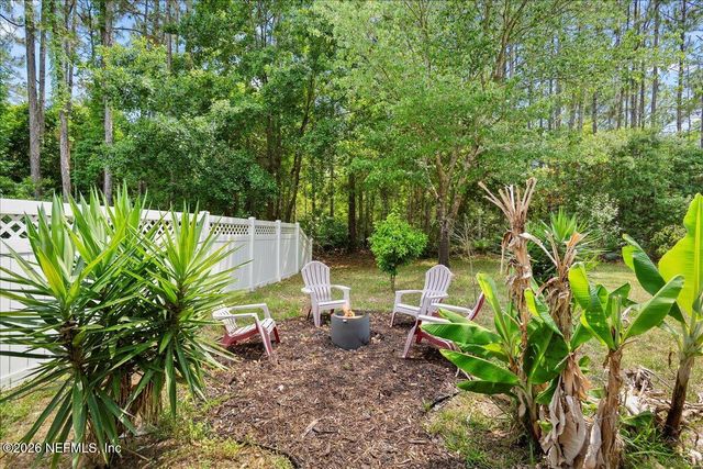 221 THORNLOE Drive, St. Johns, FL 32259