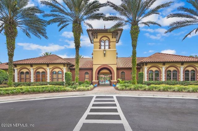 221 THORNLOE Drive, St. Johns, FL 32259