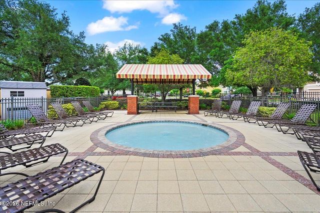 221 THORNLOE Drive, St. Johns, FL 32259