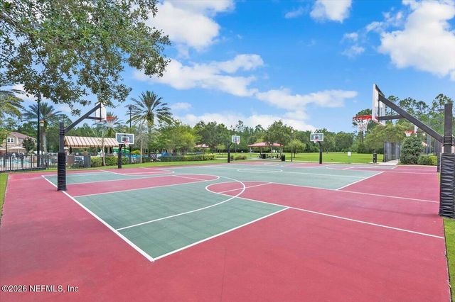 221 THORNLOE Drive, St. Johns, FL 32259