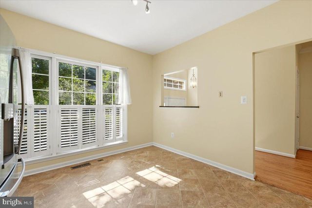 1213 WEATHERSTONE CT, Reston, VA 20194
