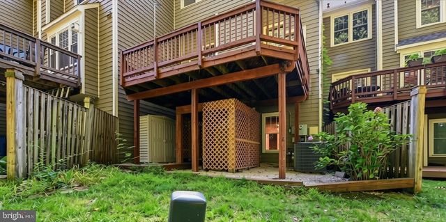 1213 WEATHERSTONE CT, Reston, VA 20194