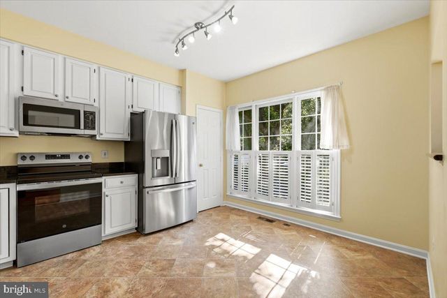 1213 WEATHERSTONE CT, Reston, VA 20194