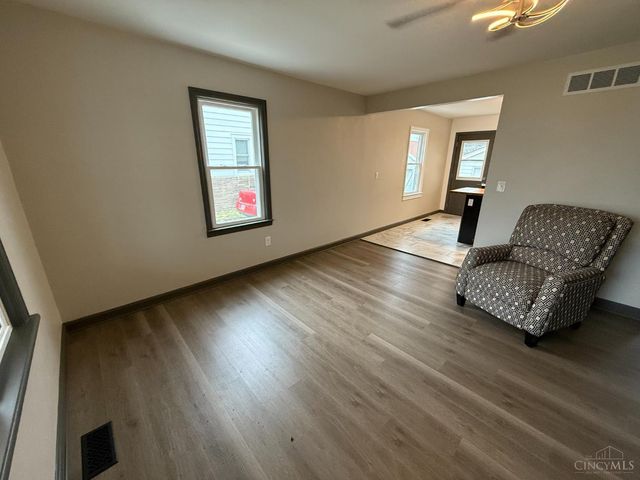 2126 Parkamo Avenue, Fairfield Twp, OH 45015