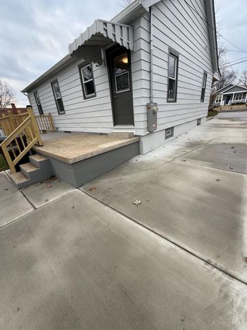 2126 Parkamo Avenue, Fairfield Twp, OH 45015