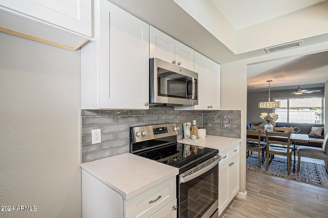 14008 N 52ND Avenue, Glendale, AZ 85306