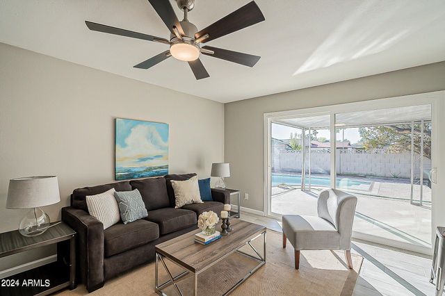 14008 N 52ND Avenue, Glendale, AZ 85306
