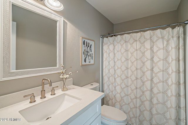 14008 N 52ND Avenue, Glendale, AZ 85306