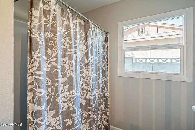 14008 N 52ND Avenue, Glendale, AZ 85306