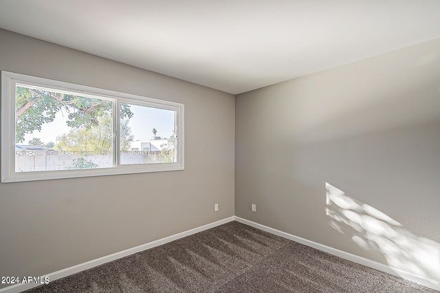 14008 N 52ND Avenue, Glendale, AZ 85306