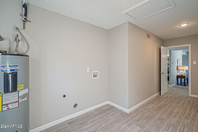 14008 N 52ND Avenue, Glendale, AZ 85306