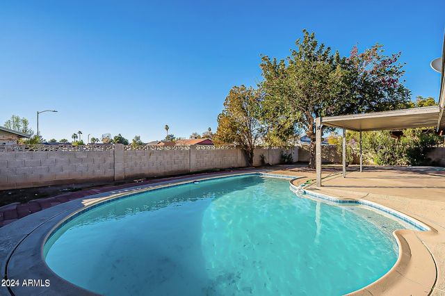 14008 N 52ND Avenue, Glendale, AZ 85306
