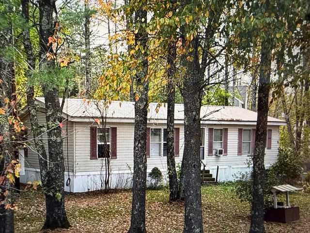 108 Lucas Pond Road, Northwood, NH 03261