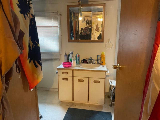 108 Lucas Pond Road, Northwood, NH 03261