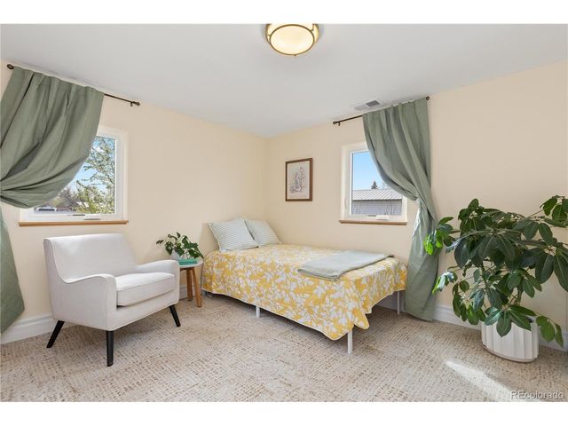 810 Taylor Ave, Loveland, CO 80537