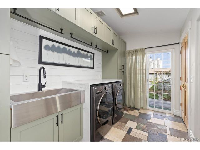 810 Taylor Ave, Loveland, CO 80537