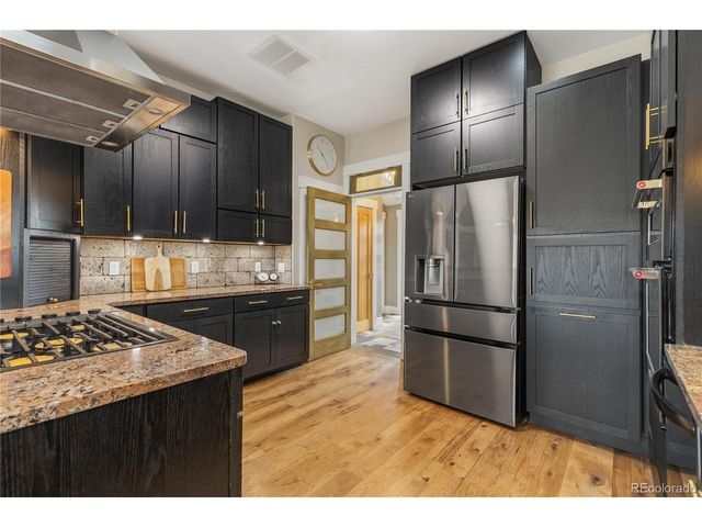 810 Taylor Ave, Loveland, CO 80537