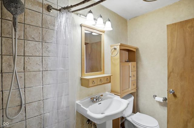 8240 E 12th Street, Indianapolis, IN 46219