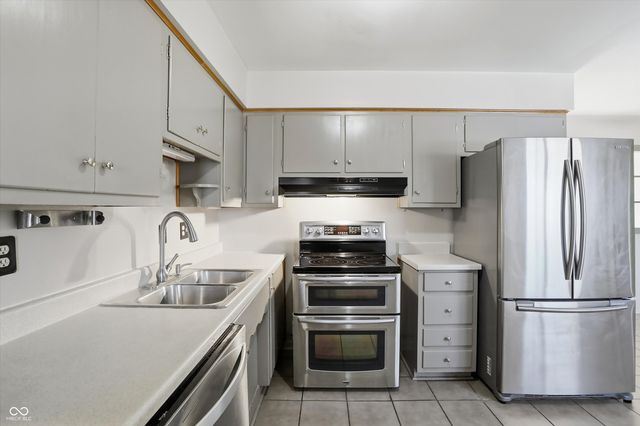 8240 E 12th Street, Indianapolis, IN 46219