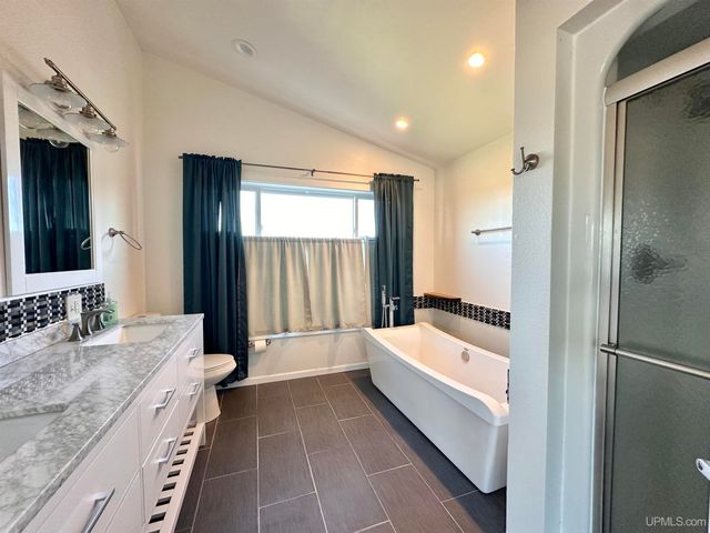 1508 S Grant Street, Iron Mountain, MI 49801