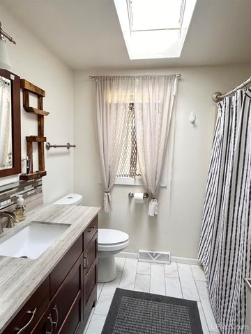 1508 S Grant Street, Iron Mountain, MI 49801