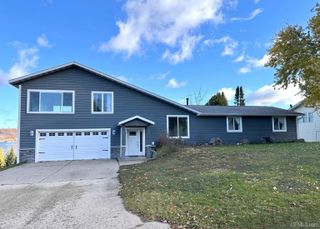 1508 S Grant Street, Iron Mountain, MI 49801