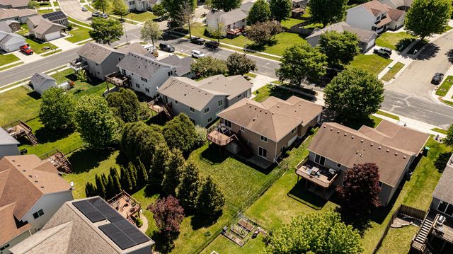 2813 Ashland Place NW, Rochester, MN 55901