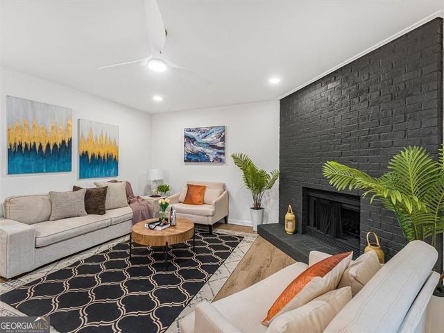 2185 Surrey Court SE, Marietta, GA 30067