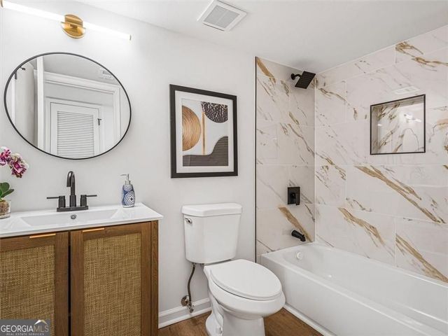 2185 Surrey Court SE, Marietta, GA 30067