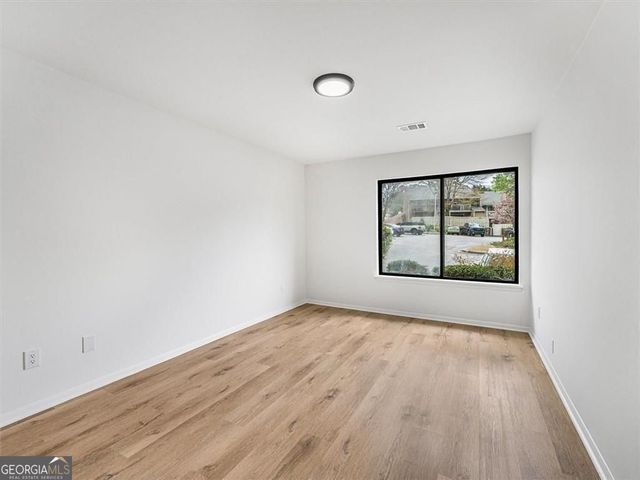 2185 Surrey Court SE, Marietta, GA 30067