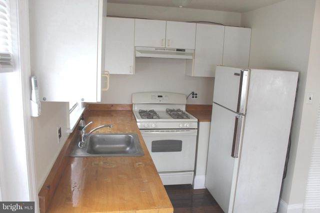 4417 BAKER ST, Philadelphia, PA 19127