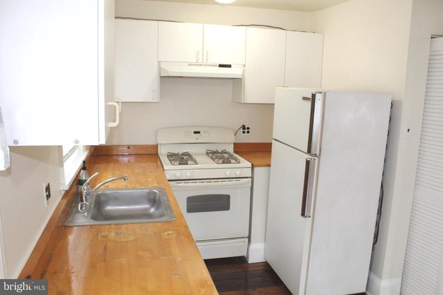 4417 BAKER ST, Philadelphia, PA 19127