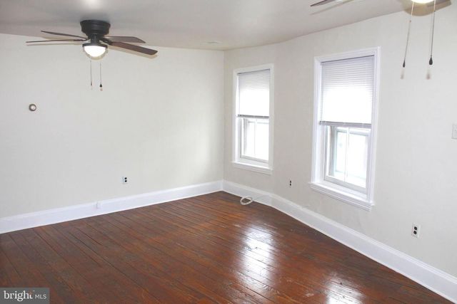 4417 BAKER ST, Philadelphia, PA 19127
