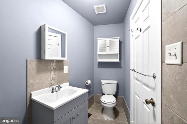 4417 BAKER ST, Philadelphia, PA 19127