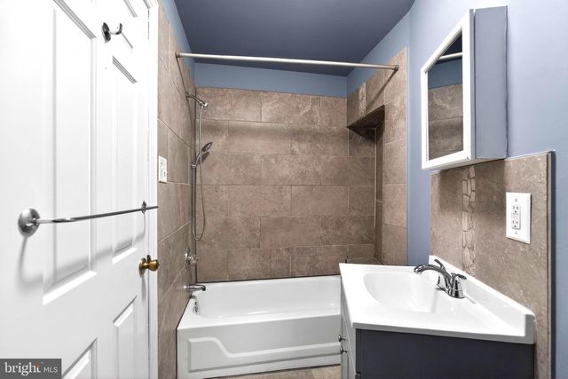 4417 BAKER ST, Philadelphia, PA 19127